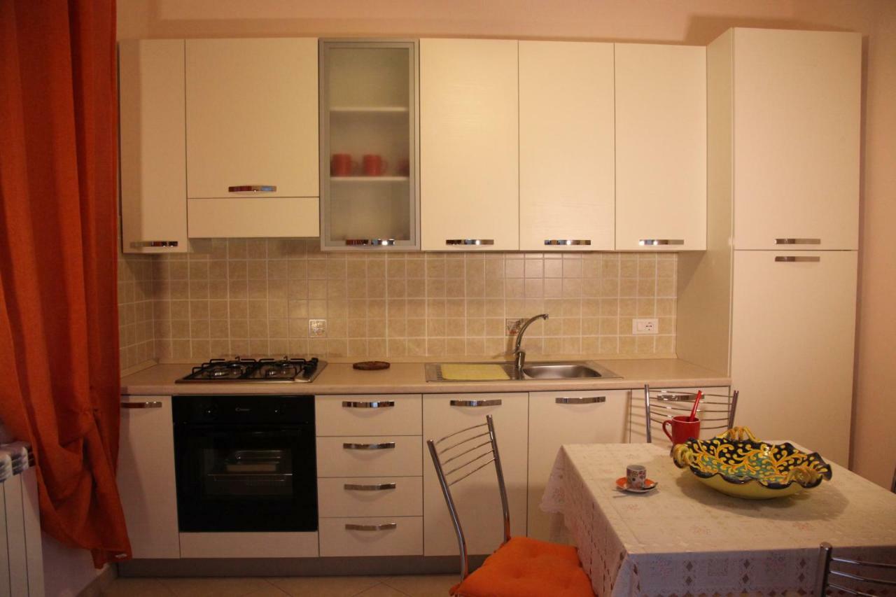 Ferienwohnung Regina Tropea Exterior foto