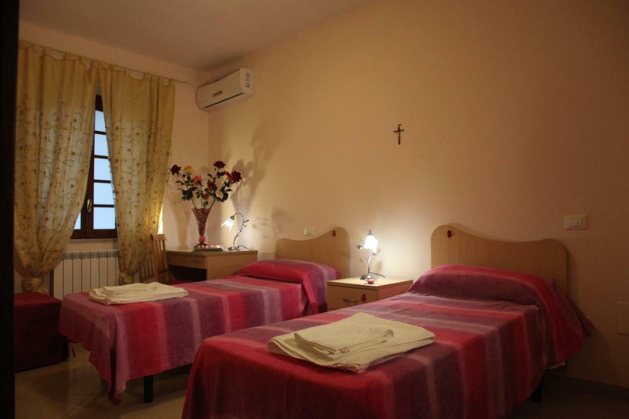 Ferienwohnung Regina Tropea Exterior foto